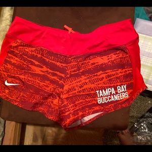 Tampa bay buccaneers woman’s shorts Nike new